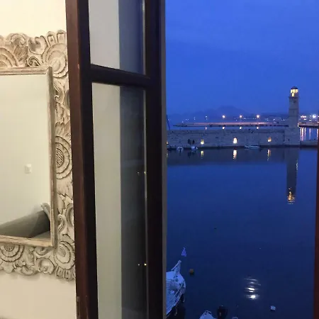 Porto Enetiko 아파트 레팀노