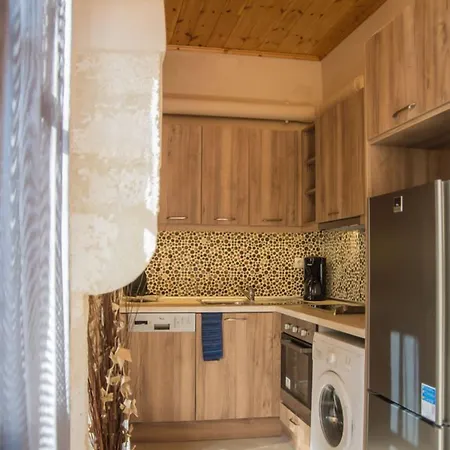 Porto Enetiko ريثيمنو